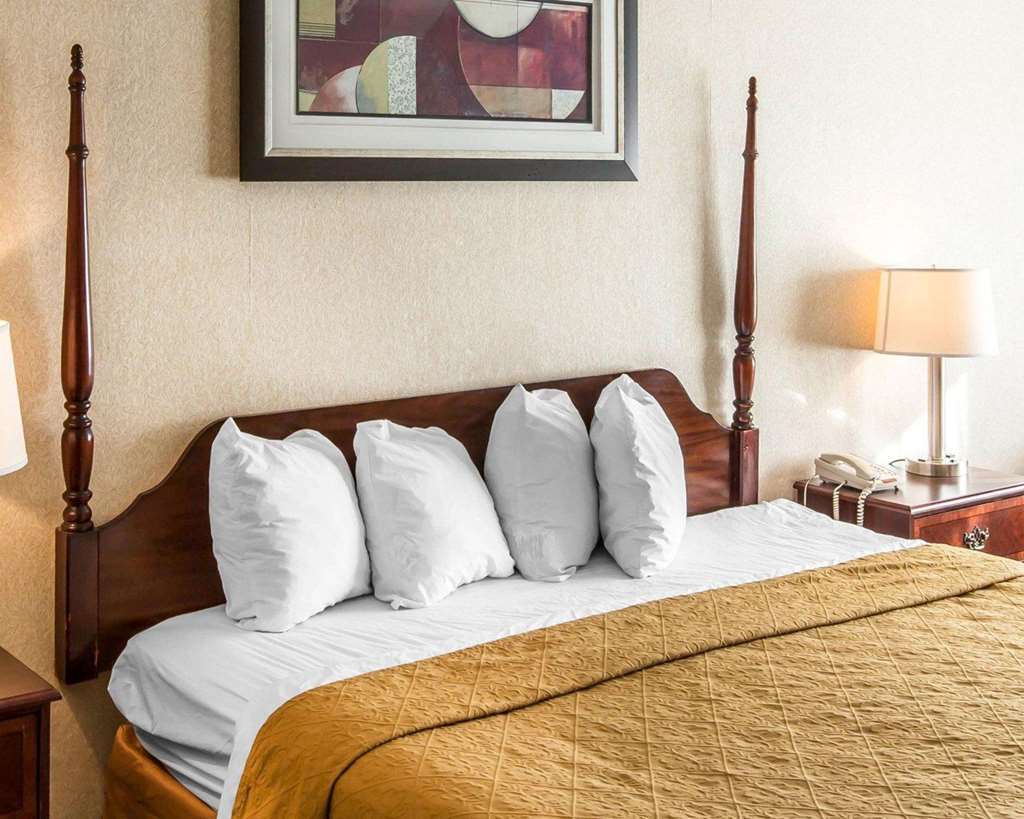 Quality Inn South 밸도스타 객실 사진