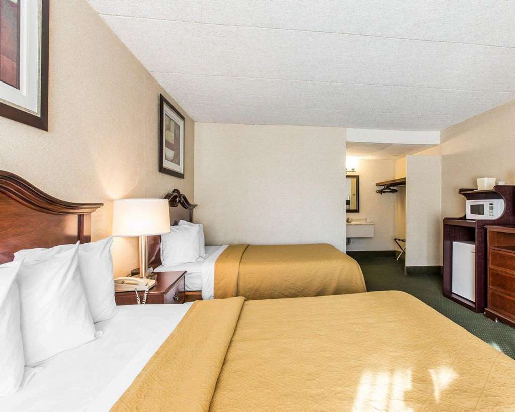 Quality Inn South 밸도스타 객실 사진
